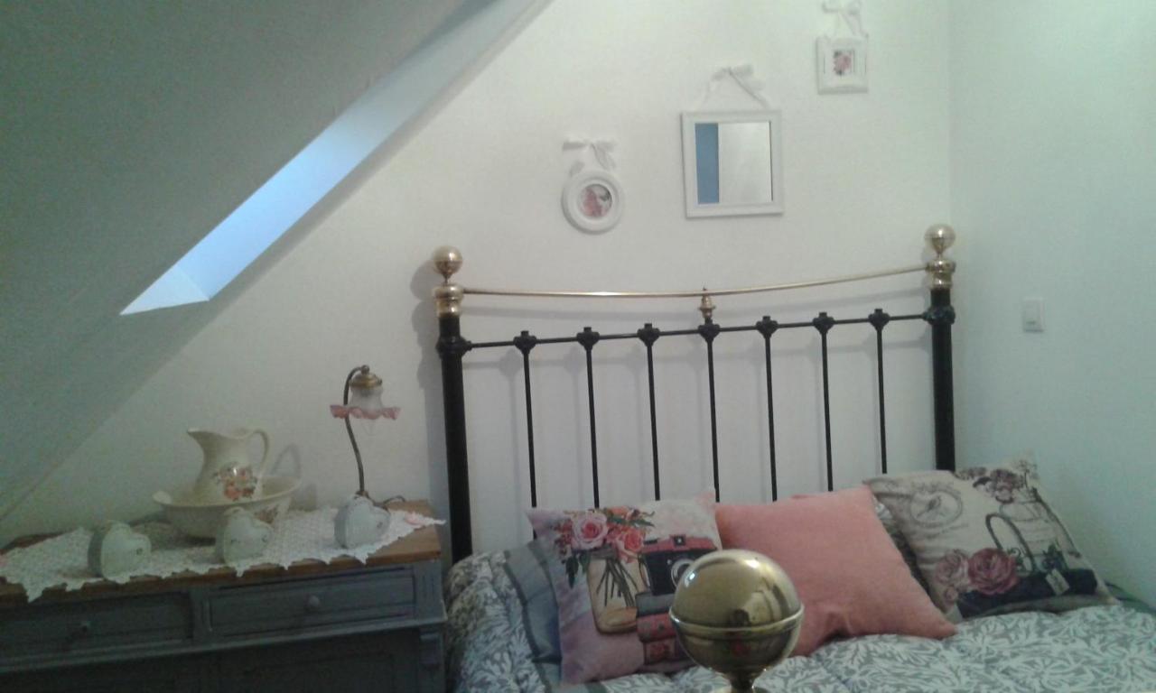 La Petite Maison Dans La Prairie Notre-Dame-du-Touchet ภายนอก รูปภาพ